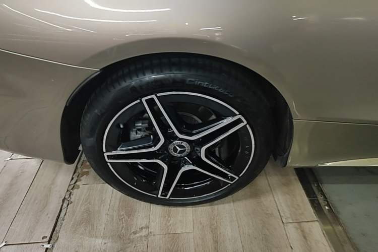 Used Mercedes-Benz C-Class 2019 C 260 Coupe Right Rear Wheel Hub