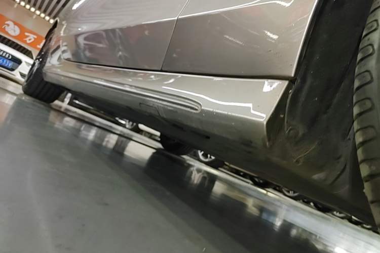 Used Mercedes-Benz C-Class 2019 C 260 Coupe Right Side Sill