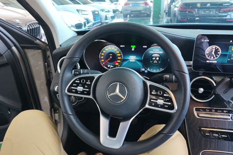 Used Mercedes-Benz C-Class 2019 Restyled C 260 L Sport Edition Steering Wheel
