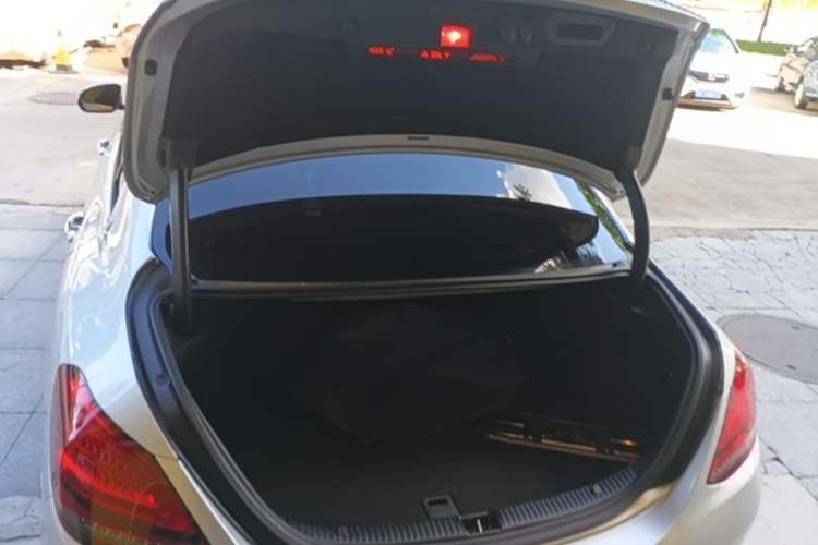 Used Mercedes-Benz C-Class 2019 Restyled C 260 L Sport Edition Trunk