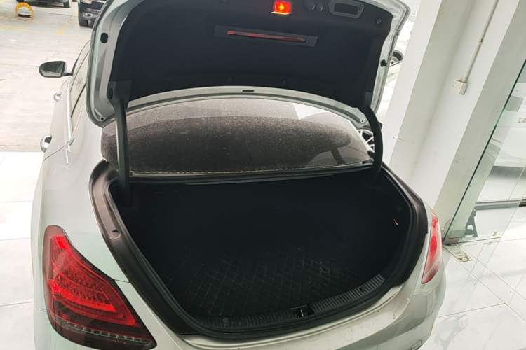Used Mercedes-Benz C-Class 2019 Restyled C 260 L Sport Edition Trunk