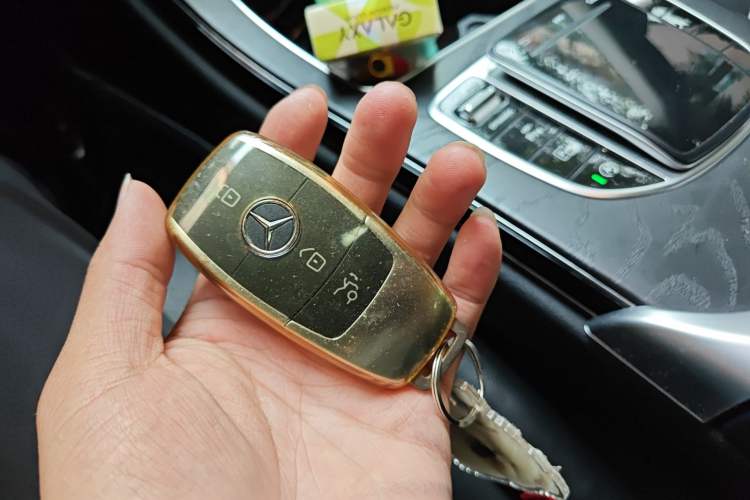Used Mercedes-Benz C-Class 2019 C 180 L Fashion Edition Sport Version Vehicle Key