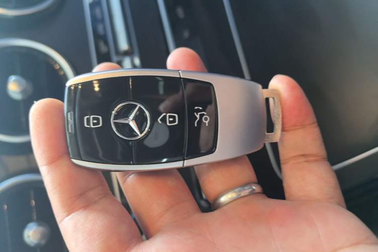 Used Mercedes-Benz C-Class 2019 Restyled C 260 L Sport Edition Vehicle Key