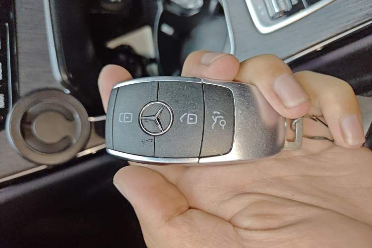 Used Mercedes-Benz C-Class 2019 C 260 Sport Edition Vehicle Key