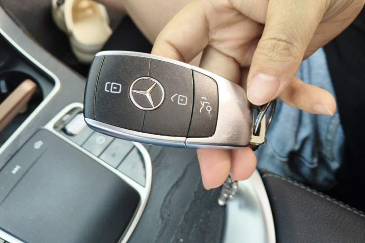 Used Mercedes-Benz C-Class 2019 C 180 L Fashion Edition Sport Version Vehicle Key