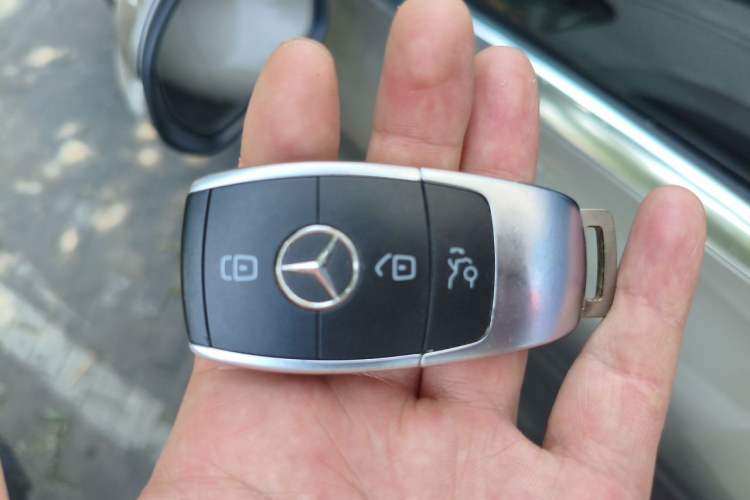 Used Mercedes-Benz C-Class 2019 Restyled C 260 L Sport Edition Vehicle Key