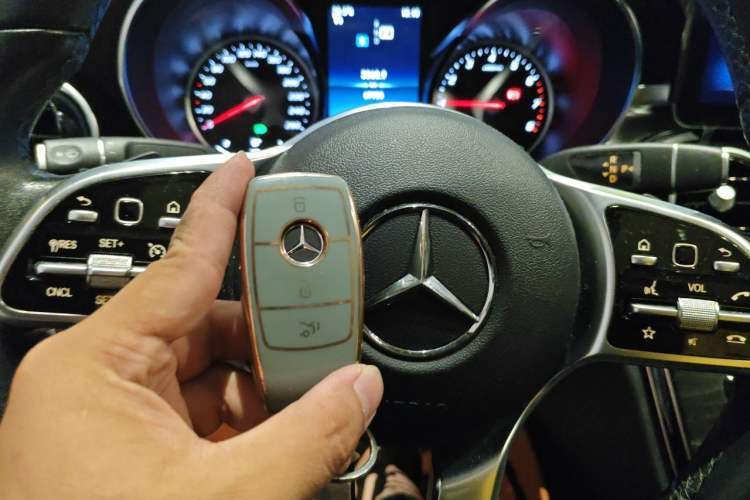 Used Mercedes-Benz C-Class 2019 C 260 L Sport Edition Vehicle Key
