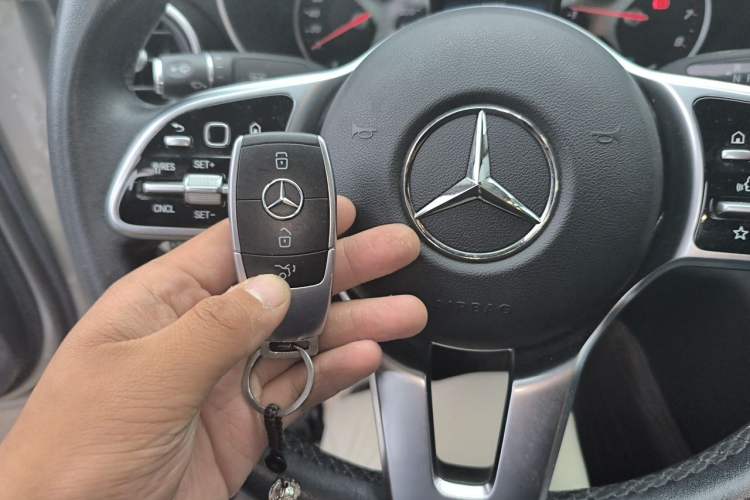 Used Mercedes-Benz C-Class 2019 C 260 L Sport Edition Vehicle Key