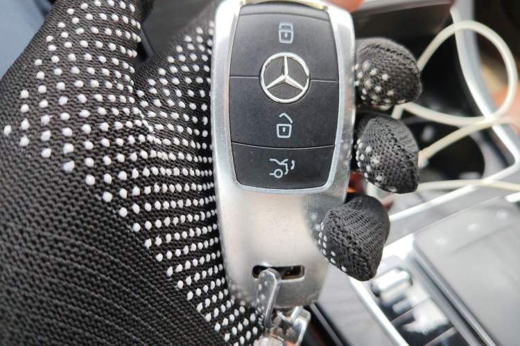 Used Mercedes-Benz C-Class 2019 C 260 4MATIC Coupe Vehicle Key