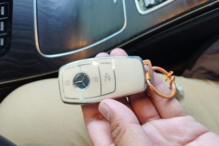 Used Mercedes-Benz C-Class 2019 Restyled C 260 L Sport Edition Vehicle Key