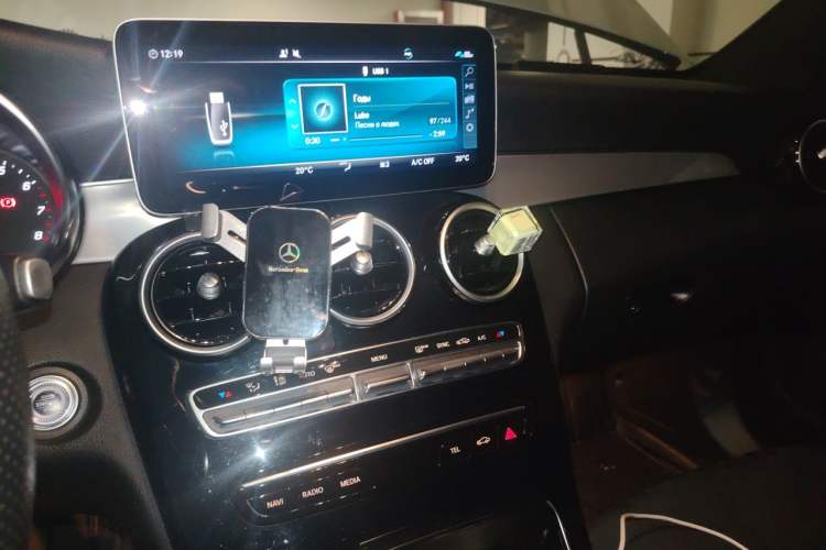 Used Mercedes-Benz C-Class 2019 C 260 Sport Edition Audio And AC Panel