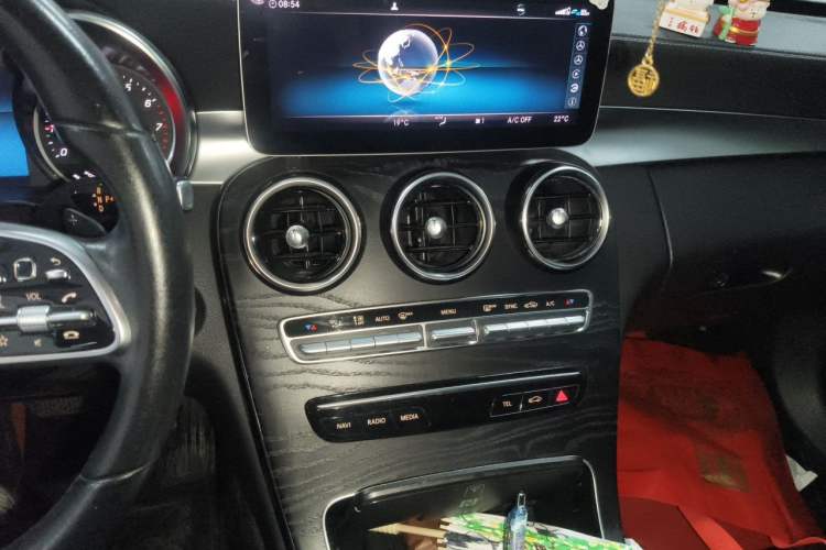 Used Mercedes-Benz C-Class 2019 C 260 L Sport Edition Audio And AC Panel