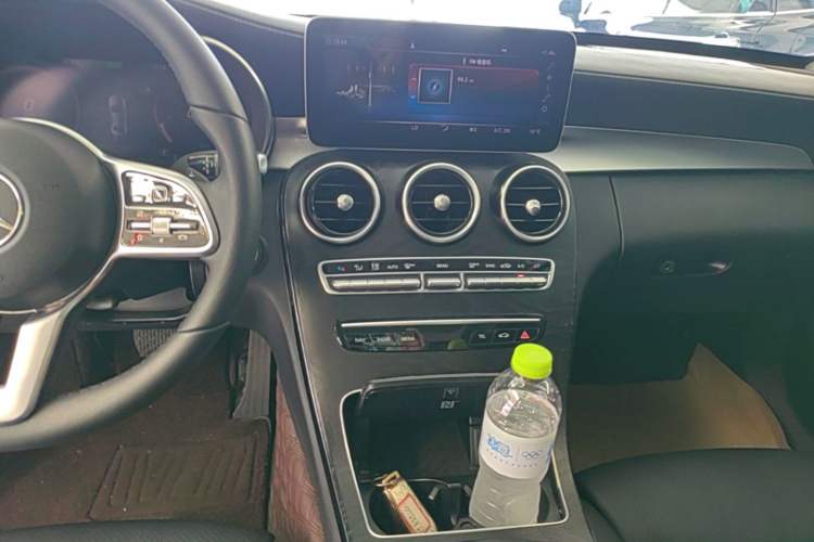 Used Mercedes-Benz C-Class 2019 Restyled C 260 L Sport Edition Audio And AC Panel