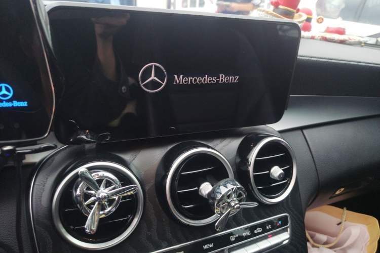 Used Mercedes-Benz C-Class 2019 C 260 L Sport Edition Audio And AC Panel