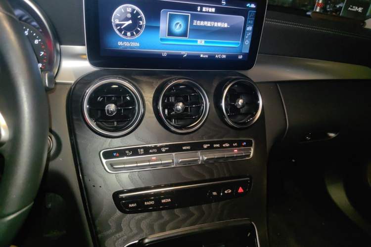 Used Mercedes-Benz C-Class 2019 C 180 L Fashion Edition Sport Version Audio And AC Panel
