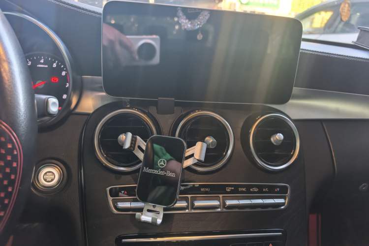 Used Mercedes-Benz C-Class 2019 C 180 L Fashion Edition Sport Version Audio And AC Panel