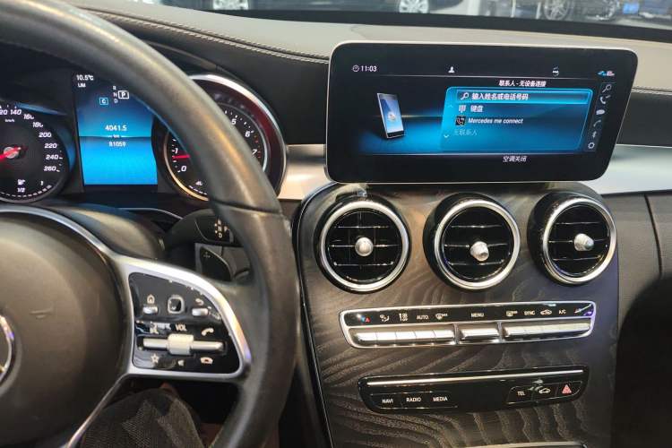 Used Mercedes-Benz C-Class 2019 C 180 L Fashion Edition Sport Version Audio And AC Panel