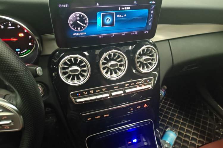 Used Mercedes-Benz C-Class 2019 C 260 Sport Edition Audio And AC Panel