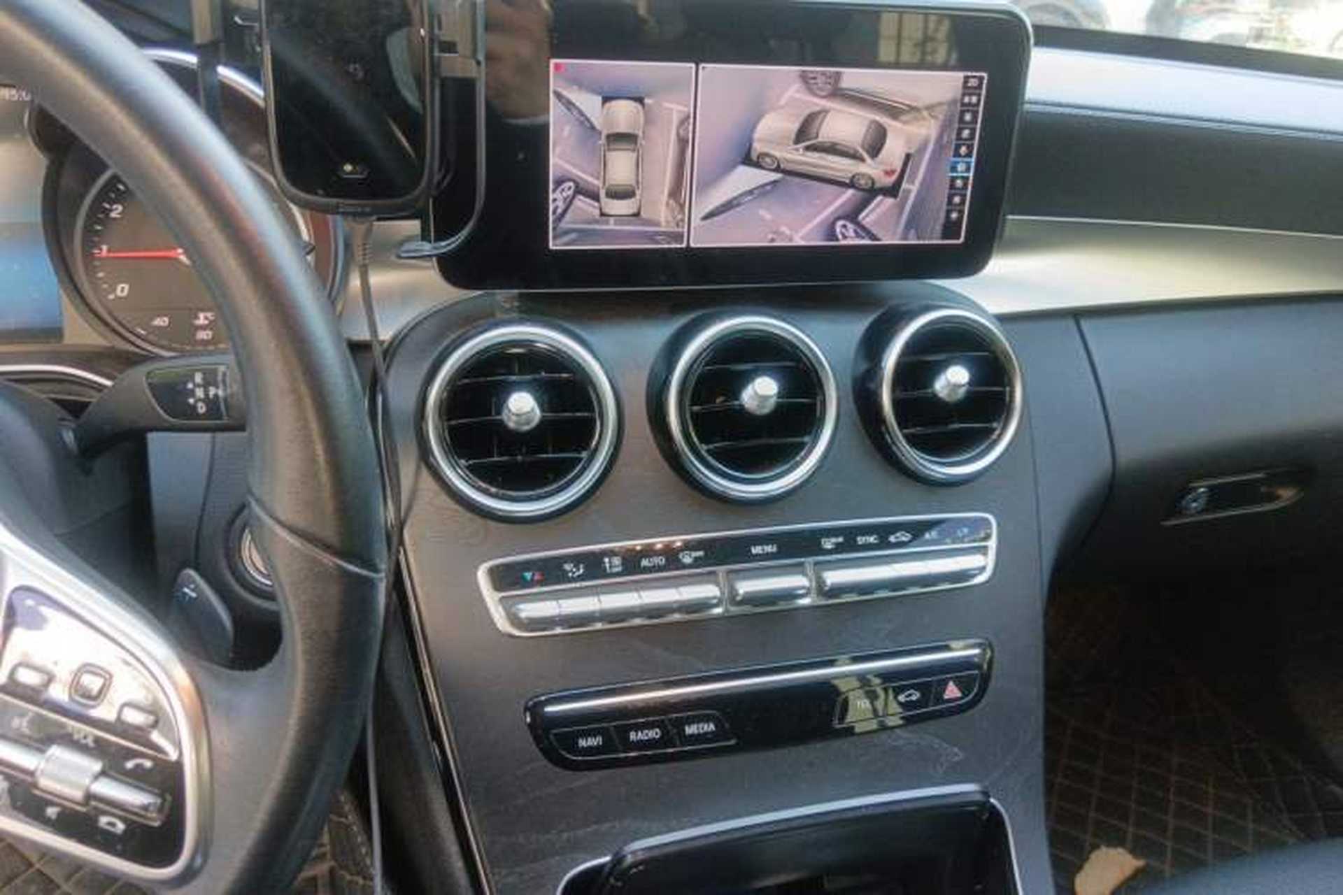 Used Mercedes-Benz C-Class 2019 C 180 L Fashion Edition Sport Version Audio And AC Panel