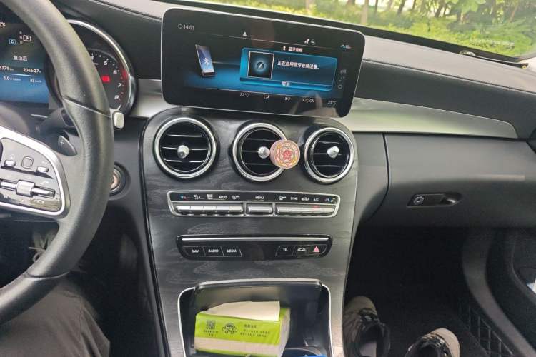 Used Mercedes-Benz C-Class 2019 C 180 L Fashion Edition Sport Version Audio And AC Panel