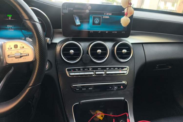 Used Mercedes-Benz C-Class 2019 Restyled C 260 L Sport Edition Audio And AC Panel