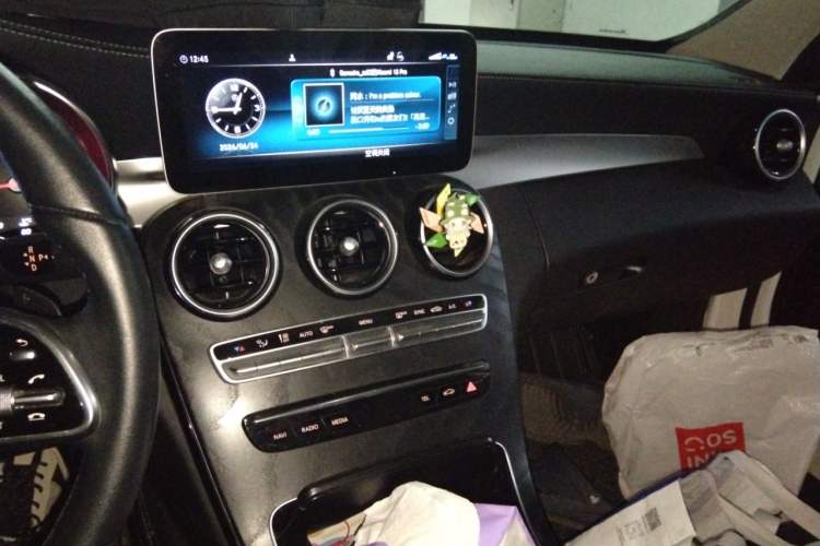 Used Mercedes-Benz C-Class 2019 C 180 L Fashion Edition Sport Version Audio And AC Panel