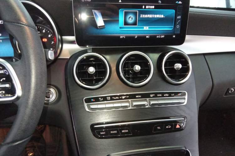 Used Mercedes-Benz C-Class 2019 C 260 L Sport Edition Audio And AC Panel