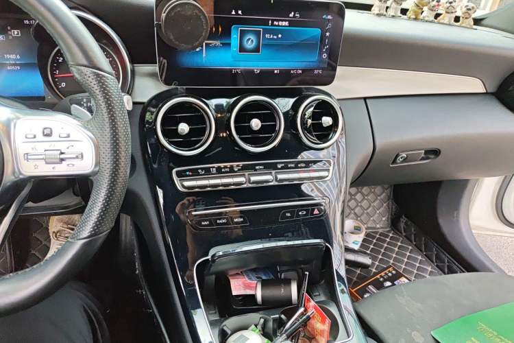 Used Mercedes-Benz C-Class 2019 C 260 Sport Edition Audio And AC Panel