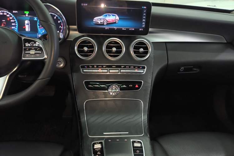 Used Mercedes-Benz C-Class 2019 C 260 Estate Audio And AC Panel