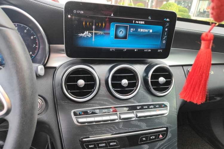 Used Mercedes-Benz C-Class 2019 Restyled C 260 L Sport Edition Audio And AC Panel