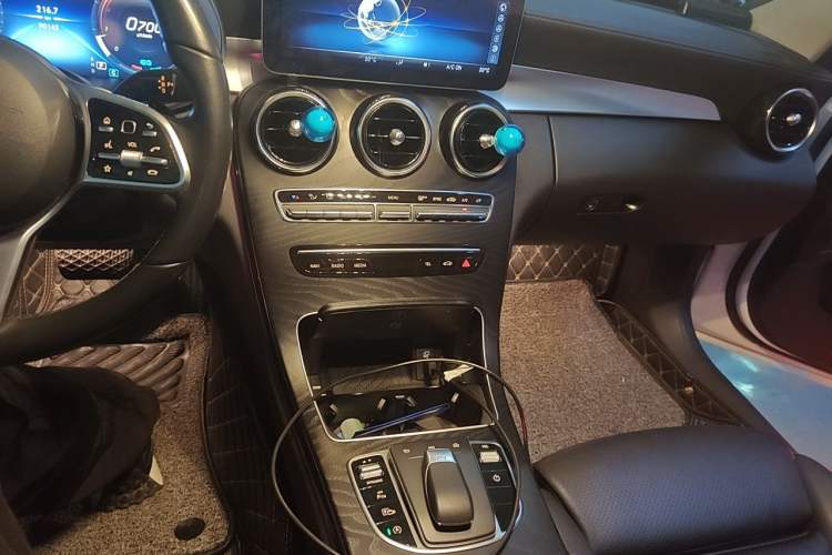 Used Mercedes-Benz C-Class 2019 Restyled C 260 L Sport Edition Audio And AC Panel