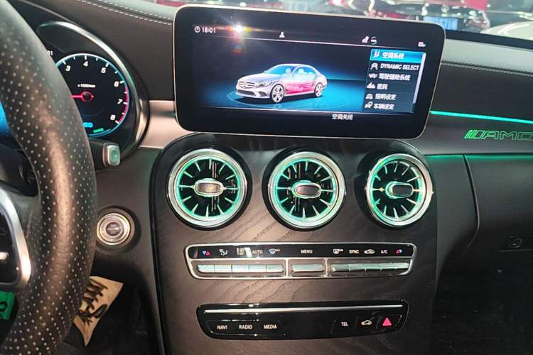 Used Mercedes-Benz C-Class 2019 Restyled C 260 L Sport Edition Audio And AC Panel