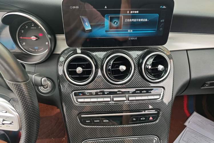 Used Mercedes-Benz C-Class 2019 C 260 Sport Edition Audio And AC Panel