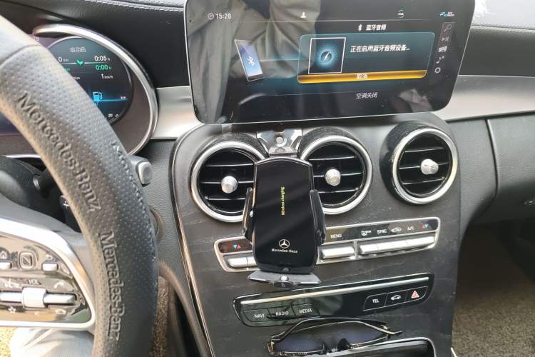 Used Mercedes-Benz C-Class 2019 Restyled C 260 L Sport Edition Audio And AC Panel