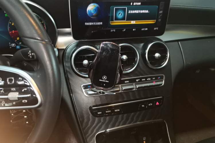 Used Mercedes-Benz C-Class 2019 Restyled C 260 L Sport Edition Audio And AC Panel
