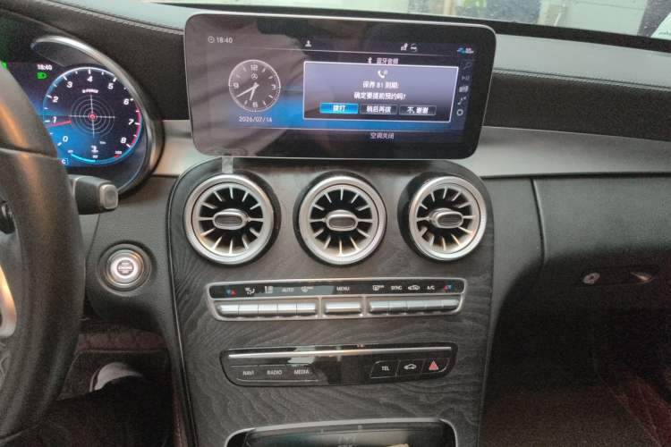 Used Mercedes-Benz C-Class 2019 C 260 L Sport Edition Audio And AC Panel