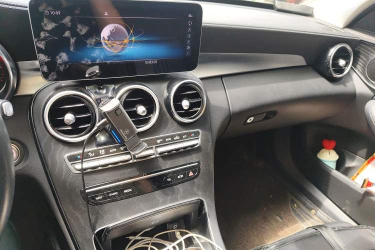 Used Mercedes-Benz C-Class 2019 C 260 L Sport Edition Audio And AC Panel