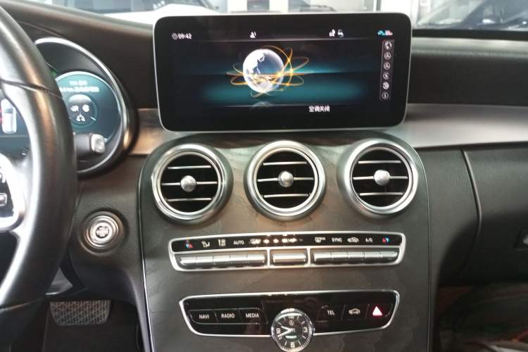 Used Mercedes-Benz C-Class 2019 C 260 Estate Audio And AC Panel