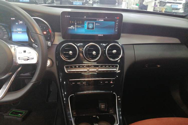 Used Mercedes-Benz C-Class 2019 C 260 Sport Edition Audio And AC Panel