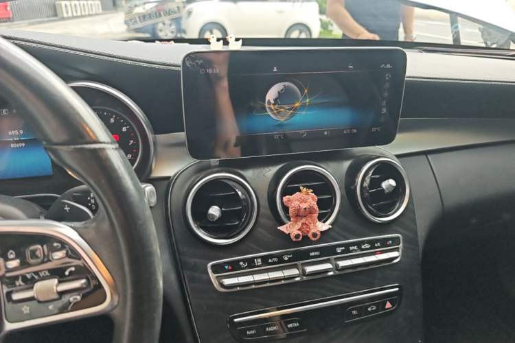 Used Mercedes-Benz C-Class 2019 C 180 L Fashion Edition Sport Version Audio And AC Panel