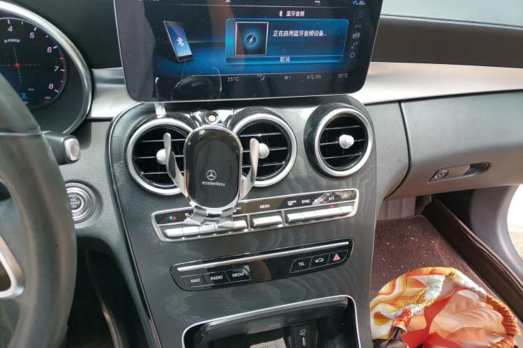 Used Mercedes-Benz C-Class 2019 C 260 L Sport Edition Audio And AC Panel