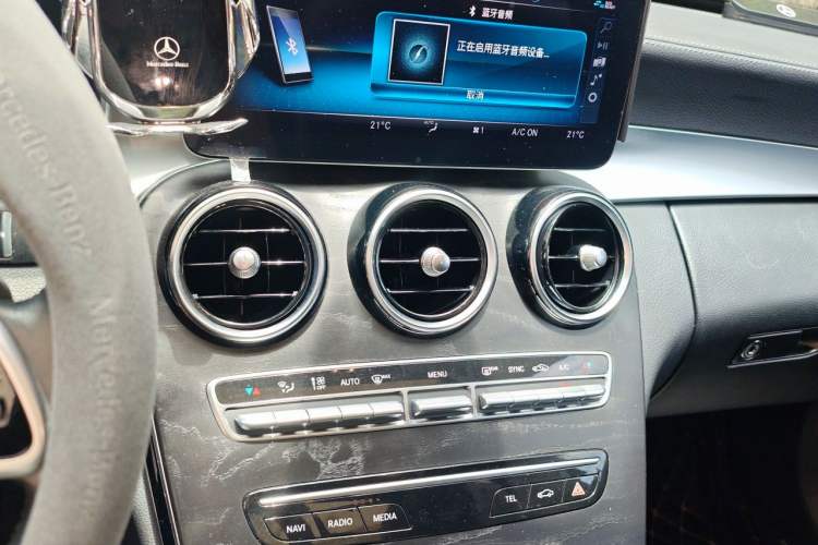 Used Mercedes-Benz C-Class 2019 Restyled C 260 L Sport Edition Audio And AC Panel