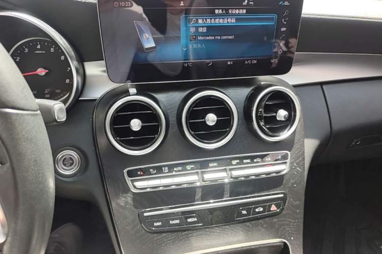 Used Mercedes-Benz C-Class 2019 C 180 L Fashion Edition Sport Version Audio And AC Panel