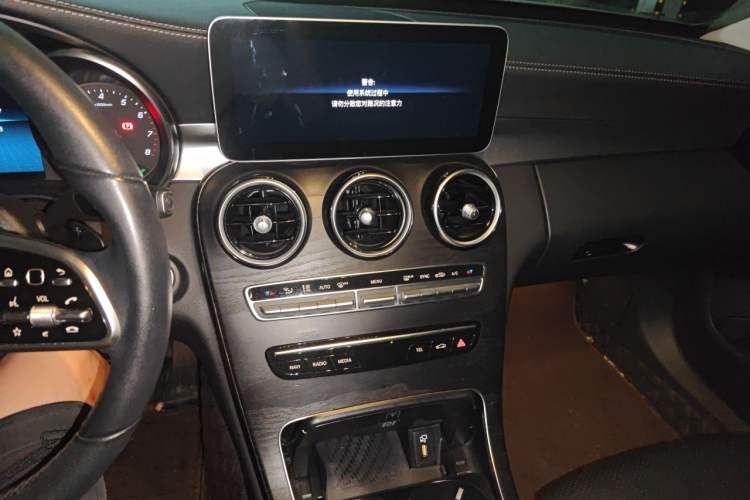Used Mercedes-Benz C-Class 2019 C 260 L Sport Edition Audio And AC Panel