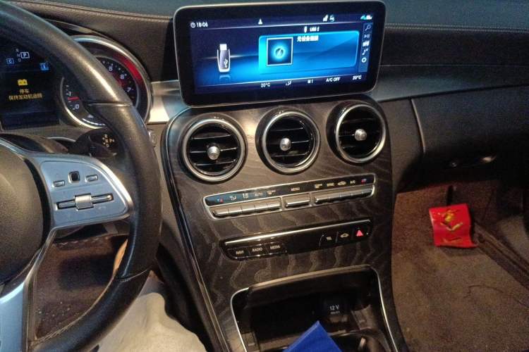 Used Mercedes-Benz C-Class 2019 C 180 L Fashion Edition Sport Version Audio And AC Panel