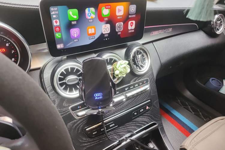 Used Mercedes-Benz C-Class 2019 C 180 L Fashion Edition Sport Version Audio And AC Panel