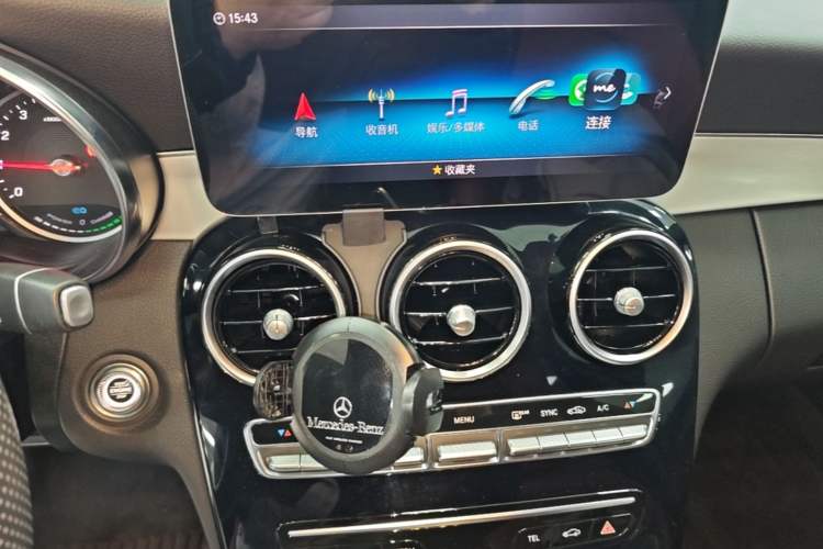 Used Mercedes-Benz C-Class 2019 C 260 Sport Edition Audio And AC Panel