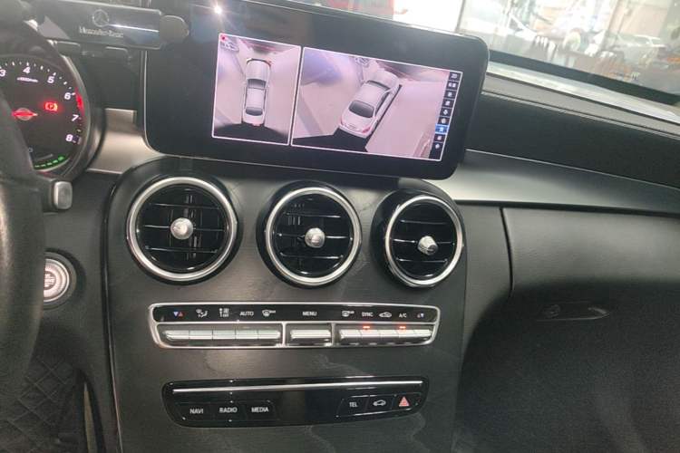 Used Mercedes-Benz C-Class 2019 C 260 L Sport Edition Audio And AC Panel
