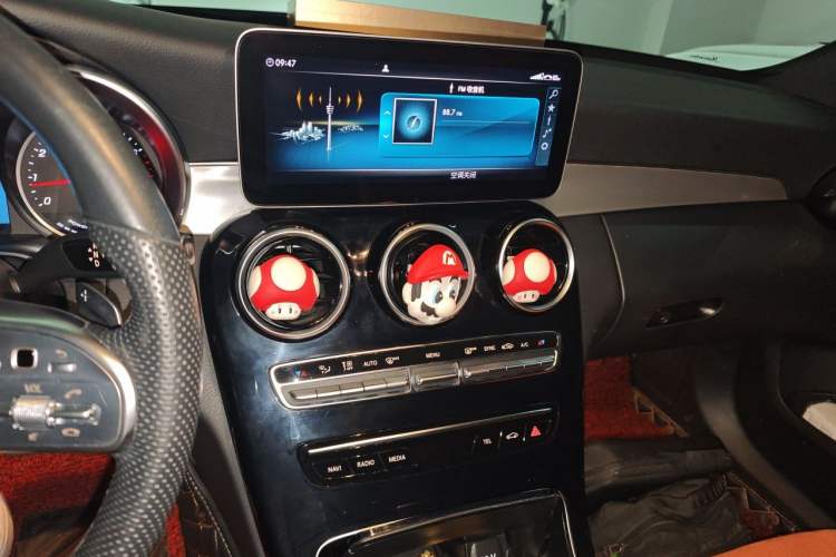 Used Mercedes-Benz C-Class 2019 C 260 Sport Edition Audio And AC Panel