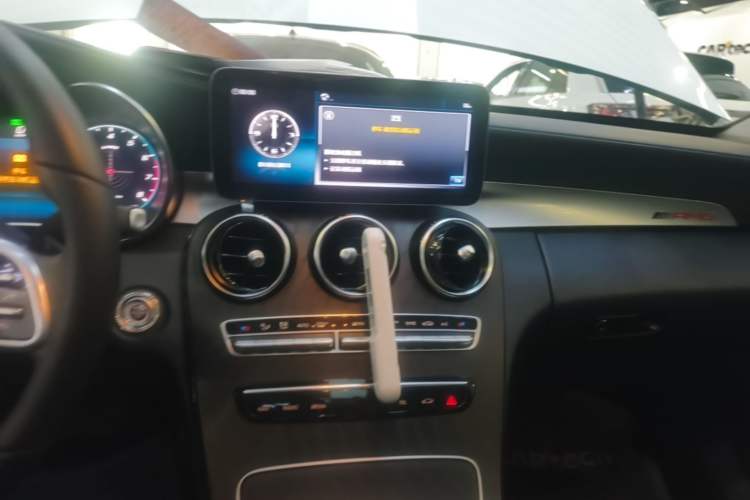 Used Mercedes-Benz C-Class 2019 Restyled C 260 L Sport Edition Audio And AC Panel